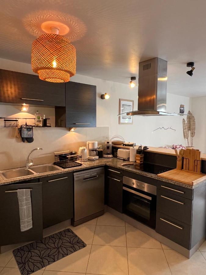 Cosy Letchis Apartment Saint Pierre Exterior photo